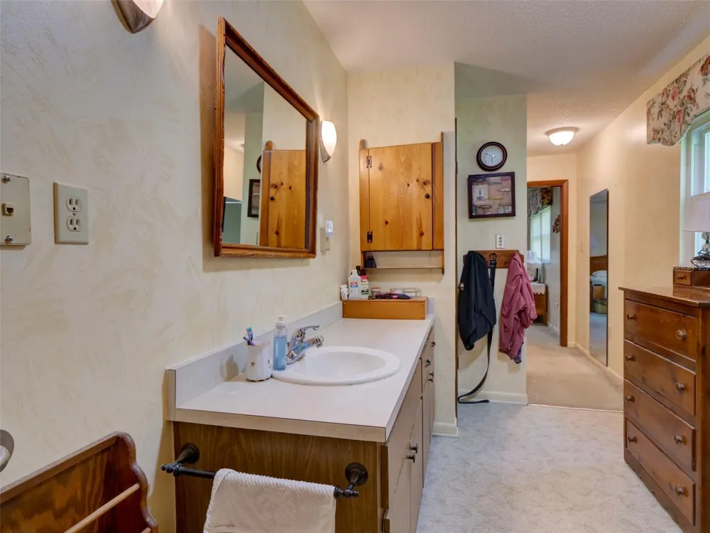 314 YORK STREET Bushnell, FL 33513