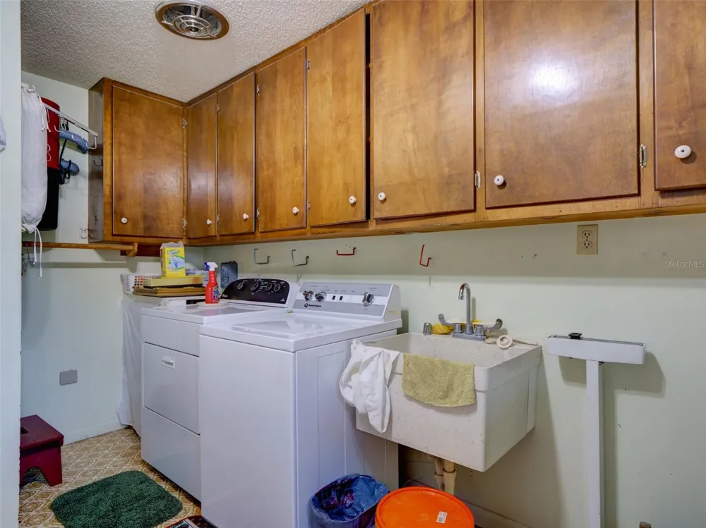 314 YORK STREET Bushnell, FL 33513