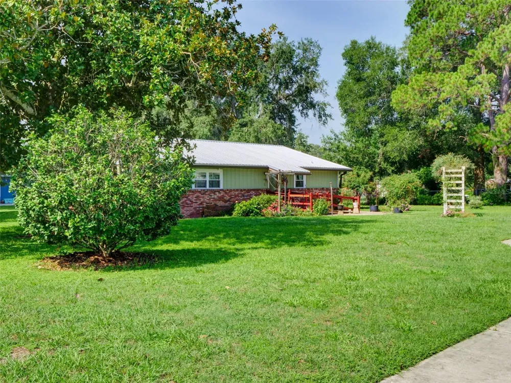 314 YORK STREET Bushnell, FL 33513