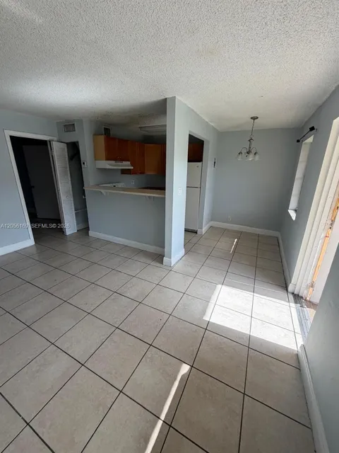 95 NE 41st St #N202