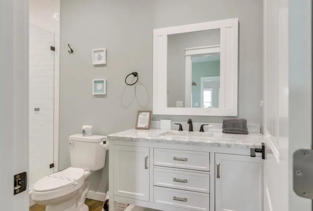 1049 Sunset Circle W Crystal Beach, TX 77650