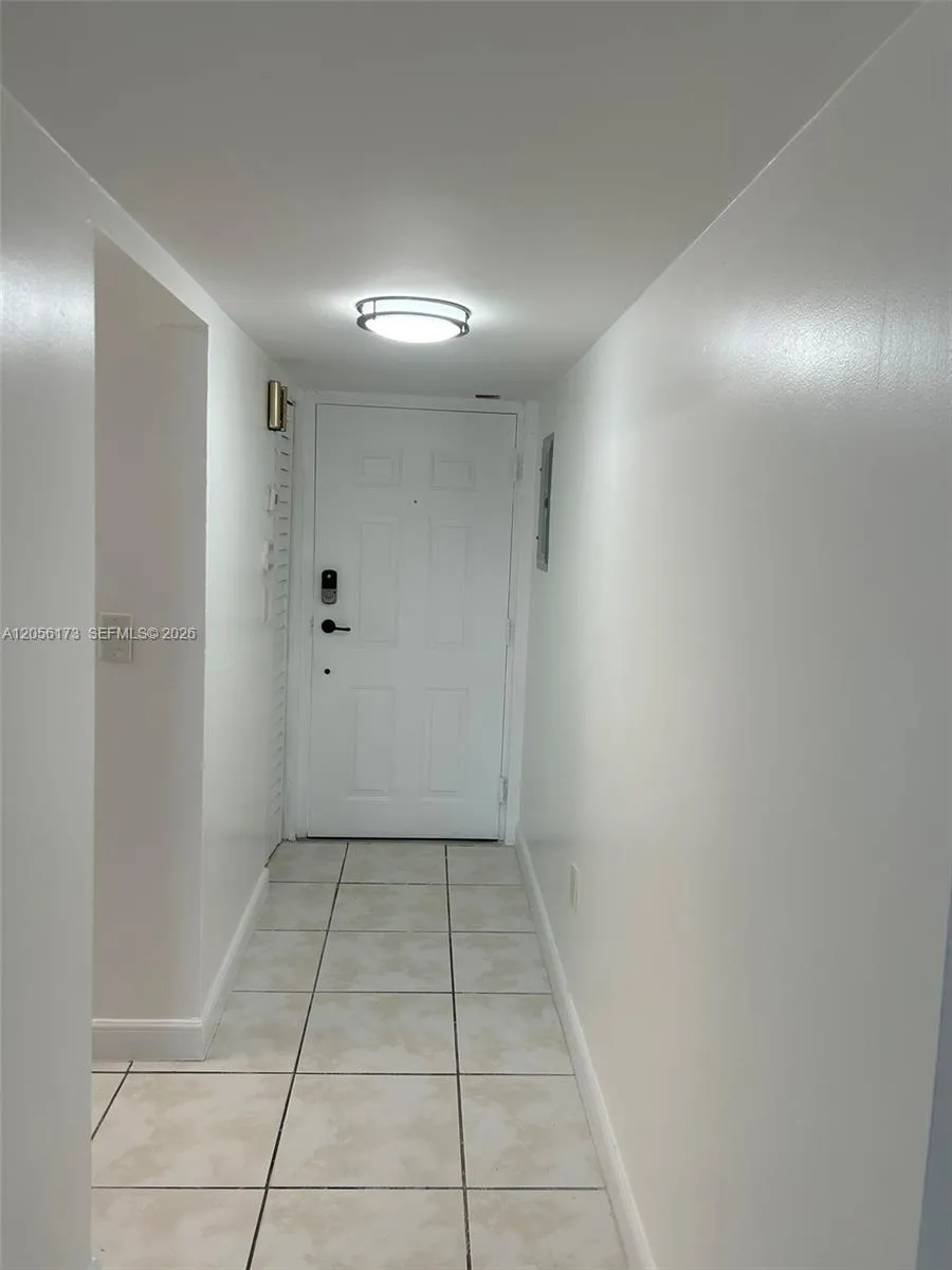 10000 NW 80th Ct #2456 Hialeah Gardens, FL 33016