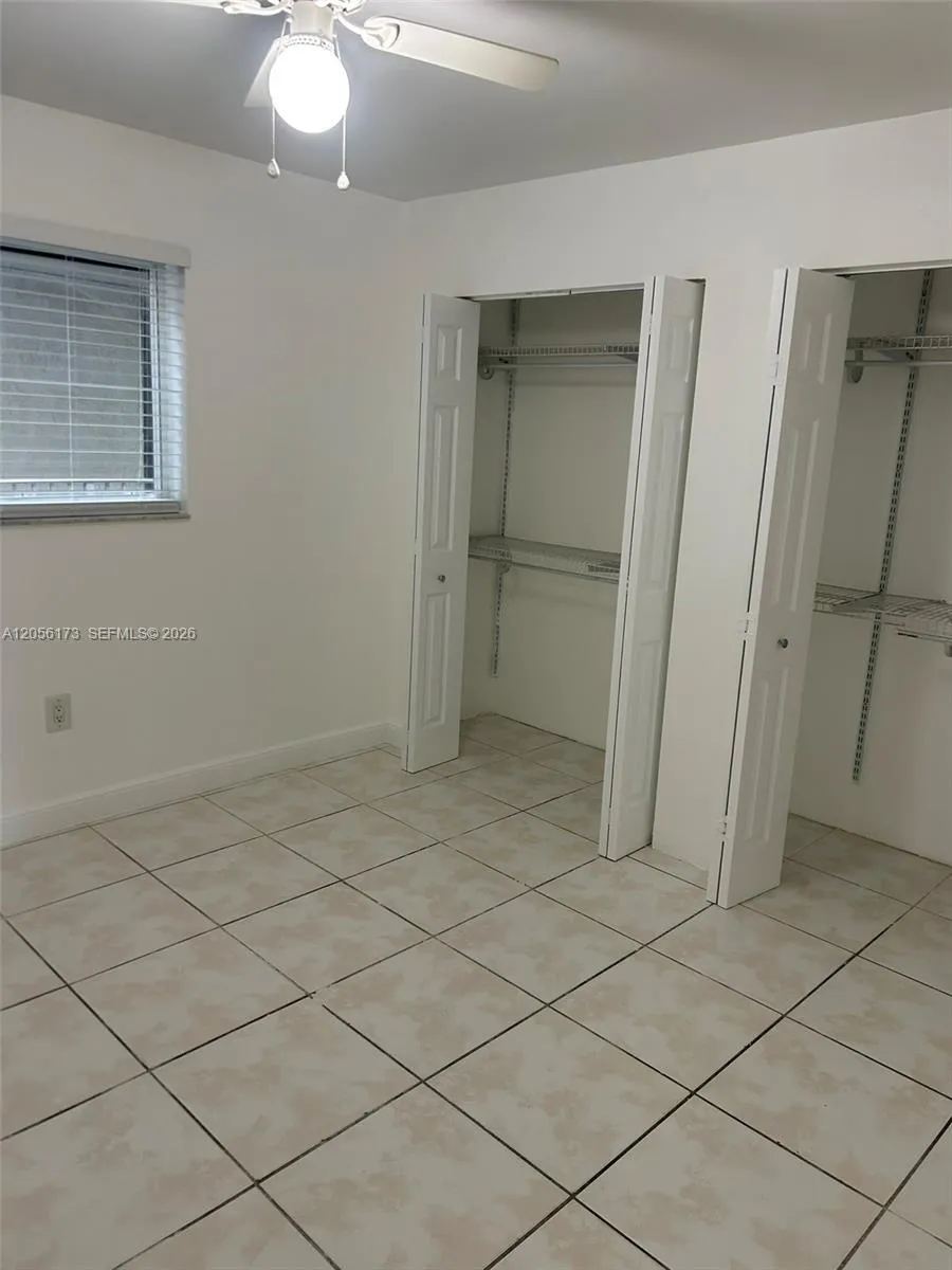 10000 NW 80th Ct #2456 Hialeah Gardens, FL 33016