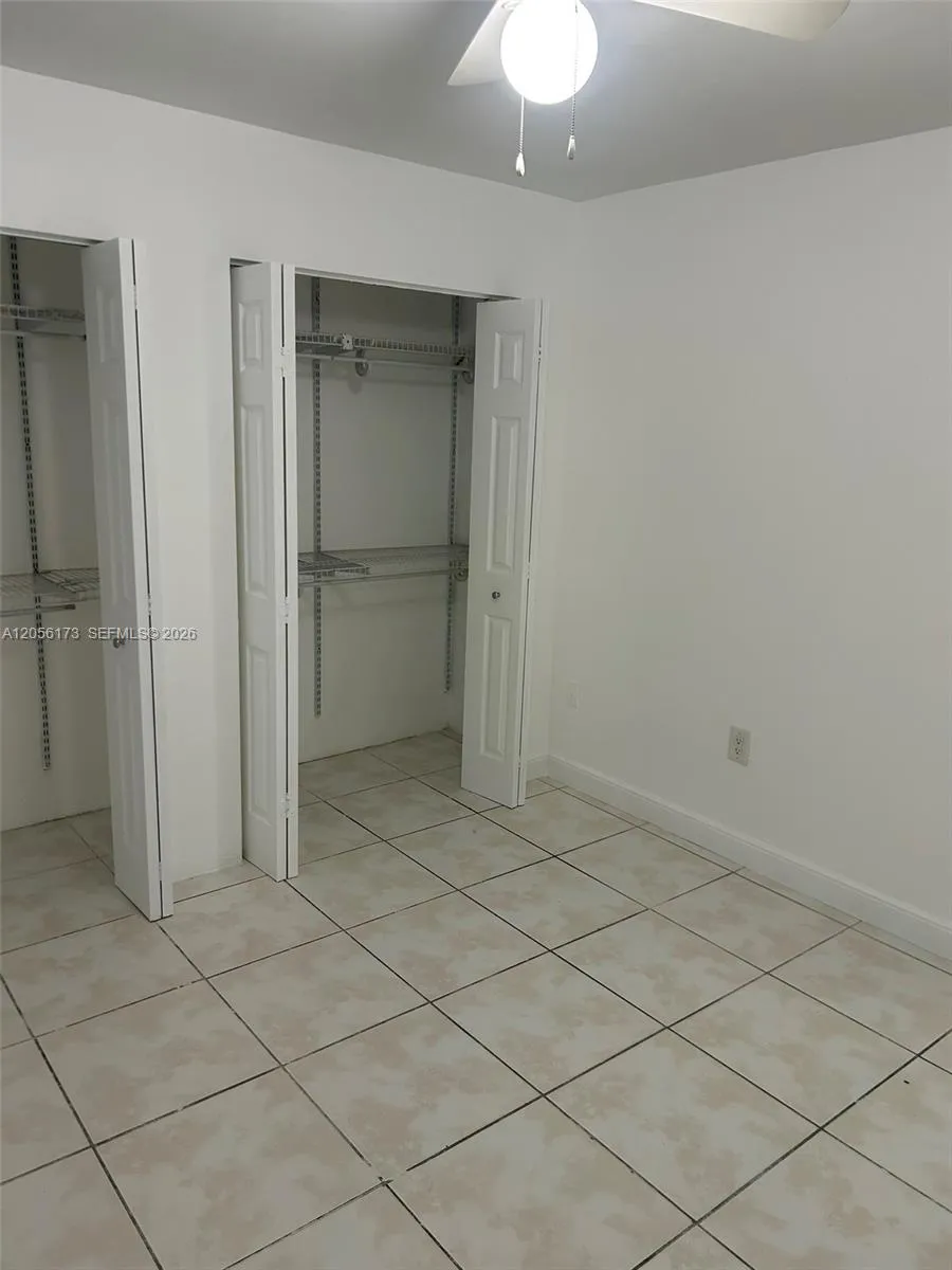 10000 NW 80th Ct #2456 Hialeah Gardens, FL 33016