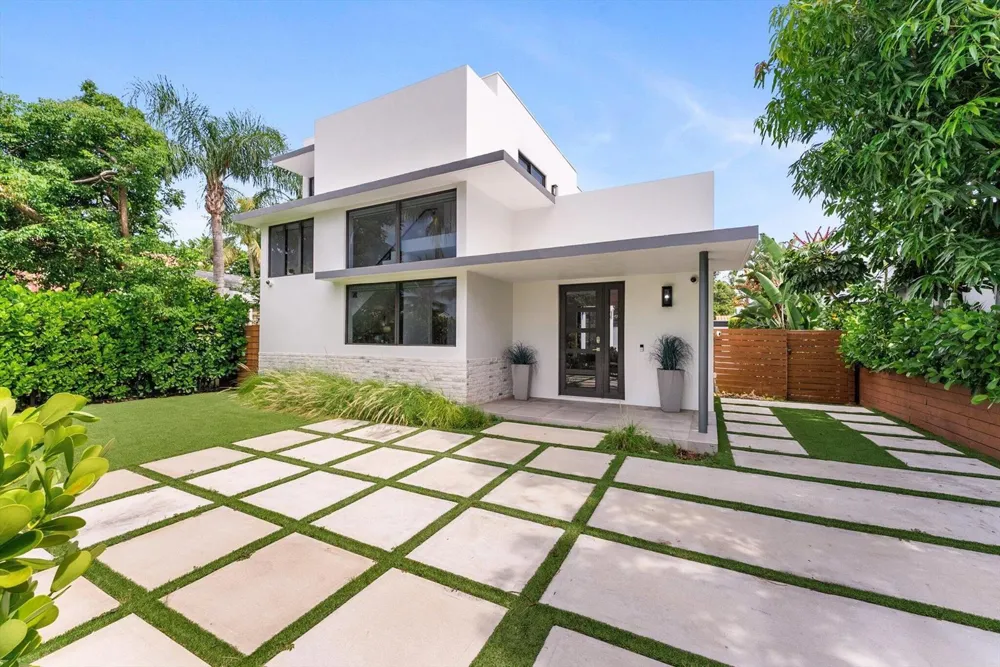 509 38th Street West Palm Beach, FL 33407