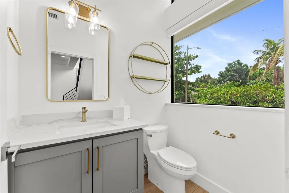 509 38th Street West Palm Beach, FL 33407