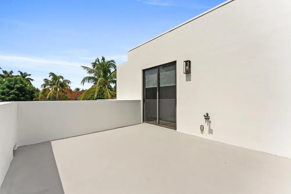 509 38th Street West Palm Beach, FL 33407