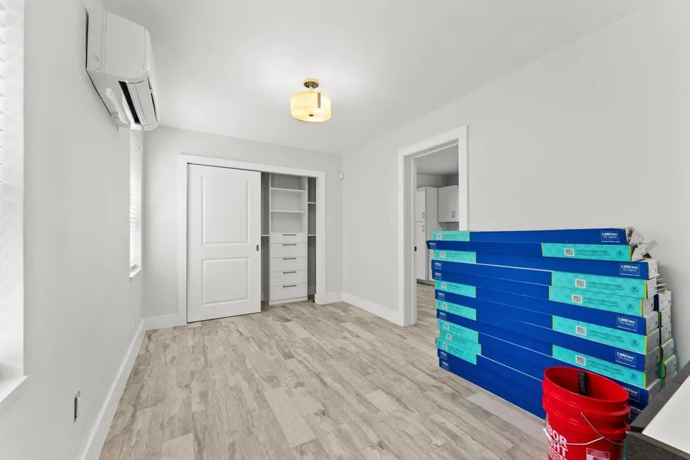 509 38th Street West Palm Beach, FL 33407