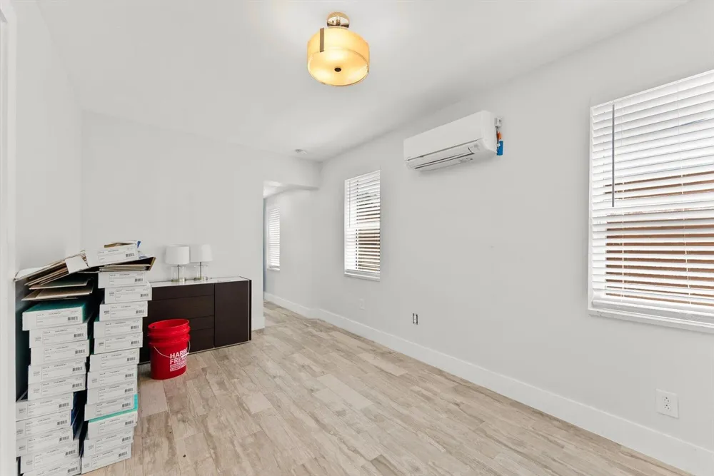 509 38th Street West Palm Beach, FL 33407