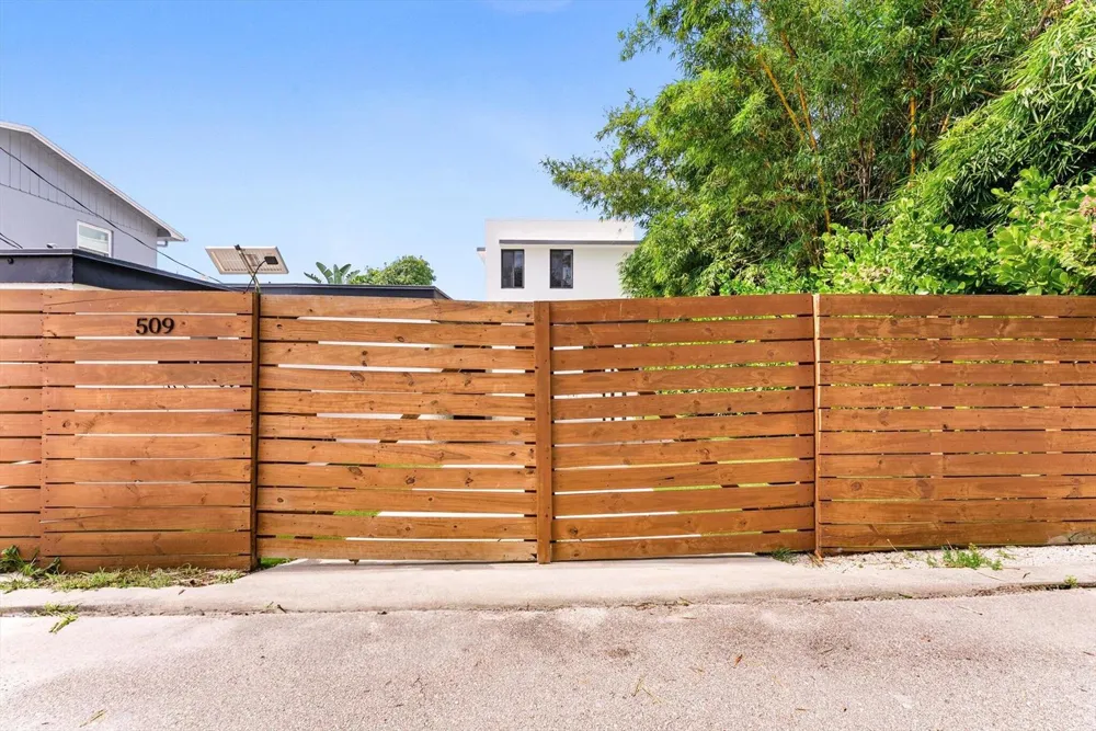509 38th Street West Palm Beach, FL 33407