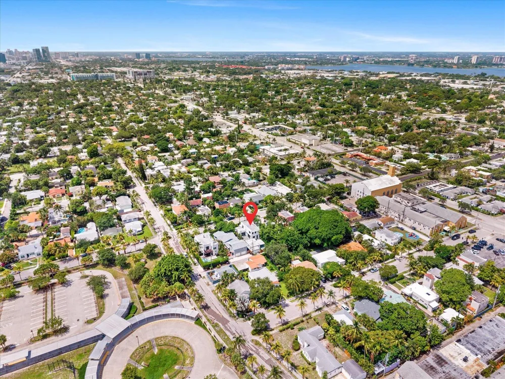 509 38th Street West Palm Beach, FL 33407