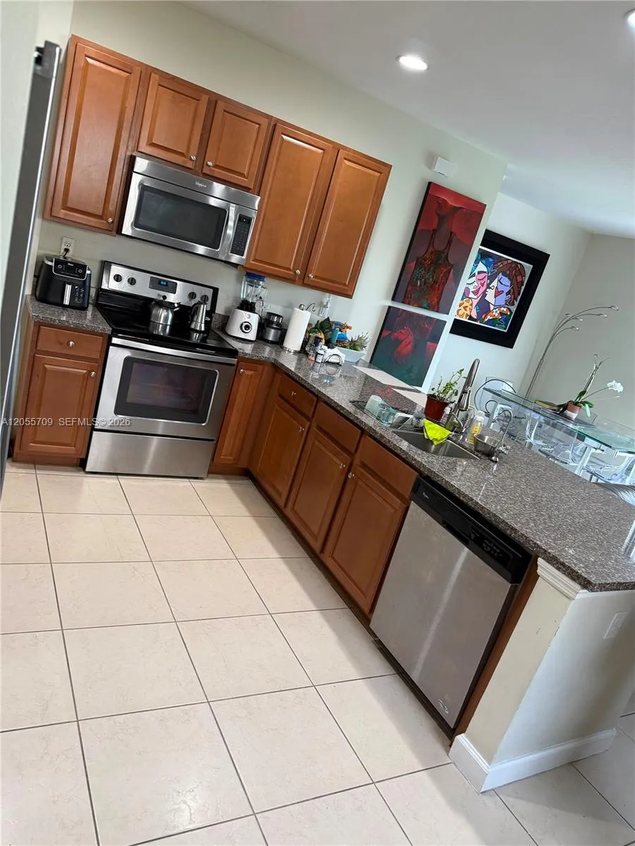 377 NE 194th Ln Miami, FL 33179