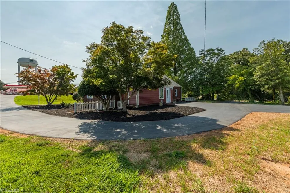1716 US Highway 220 Stokesdale, NC 27357