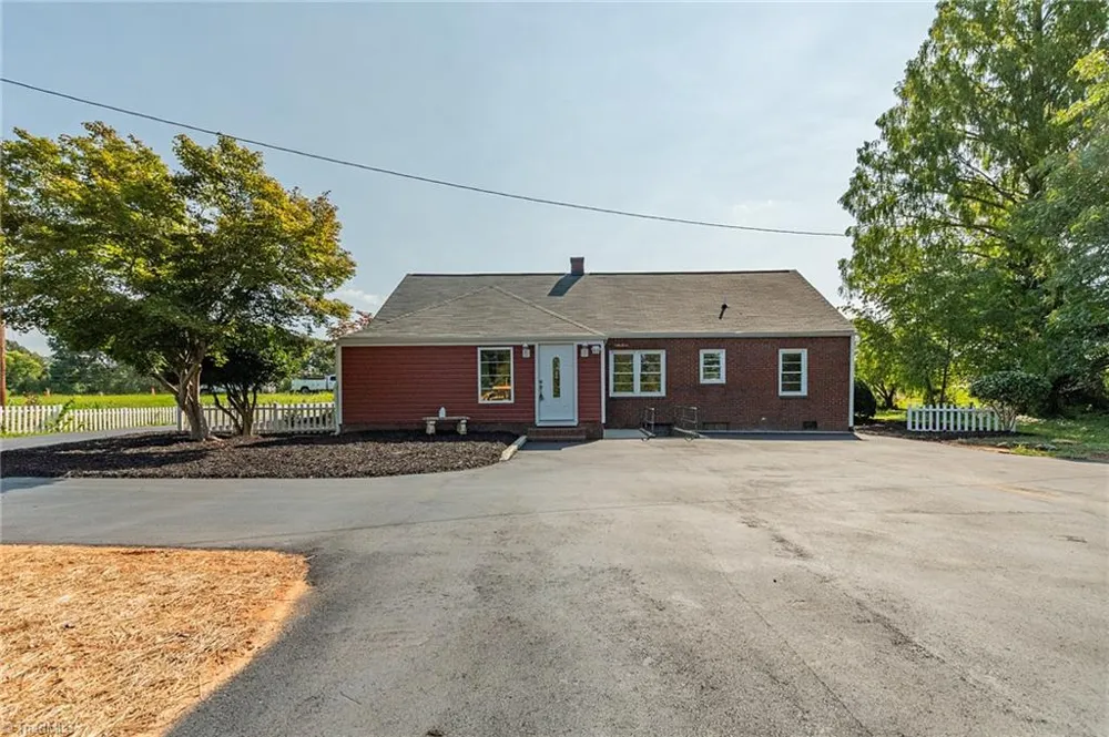 1716 US Highway 220 Stokesdale, NC 27357