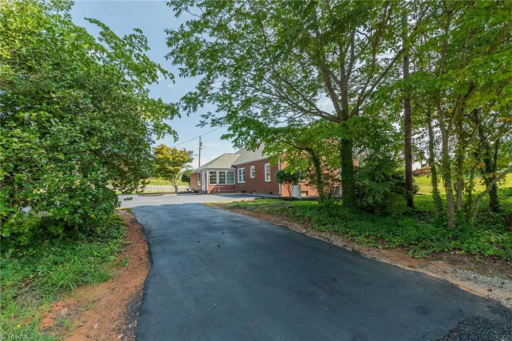 1716 US Highway 220 Stokesdale, NC 27357