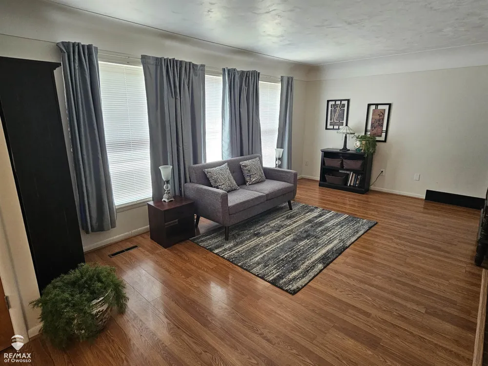 519 Moore Street Owosso City, MI 48867