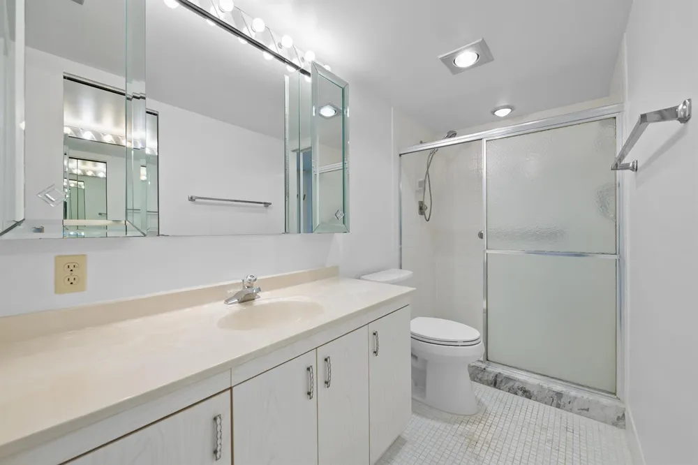 2202 LUCAYA Bend #D4 Coconut Creek, FL 33066