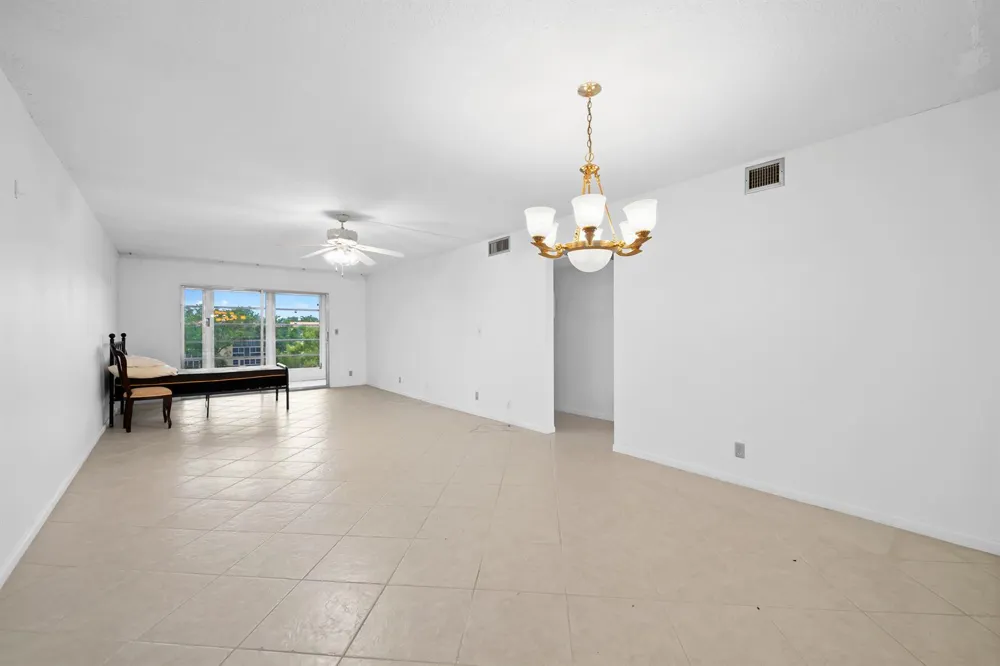 2202 LUCAYA Bend #D4 Coconut Creek, FL 33066
