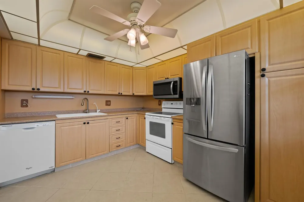 2202 LUCAYA Bend #D4 Coconut Creek, FL 33066