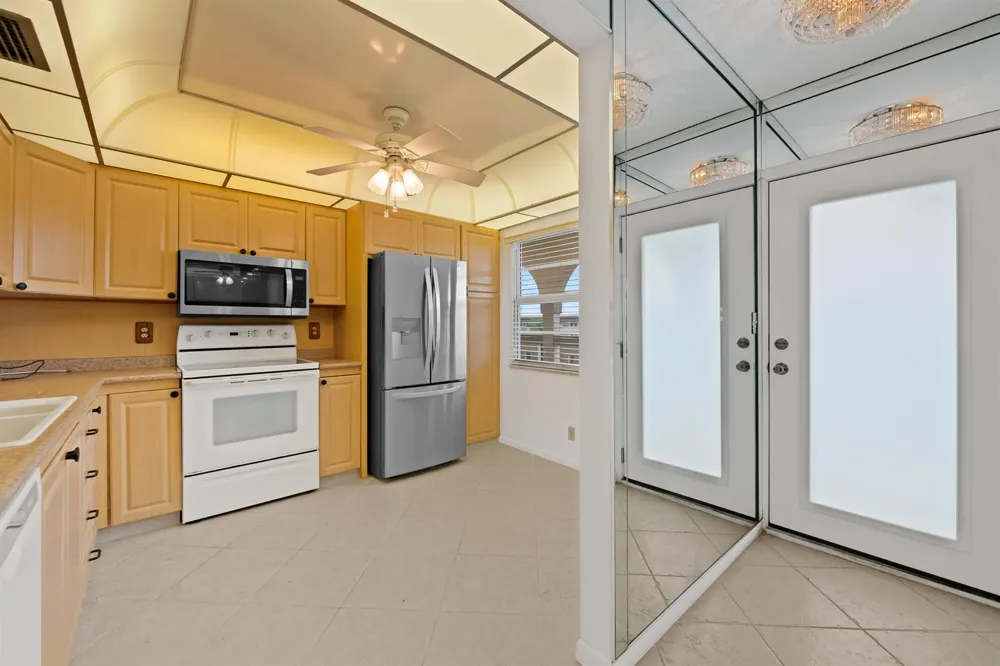 2202 LUCAYA Bend #D4 Coconut Creek, FL 33066