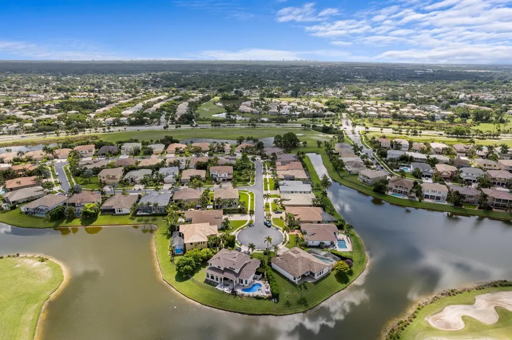 2643 Arbor Lane Royal Palm Beach, FL 33411