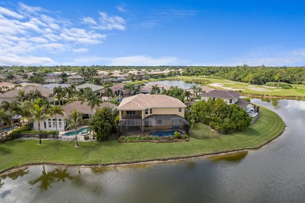 2643 Arbor Lane Royal Palm Beach, FL 33411