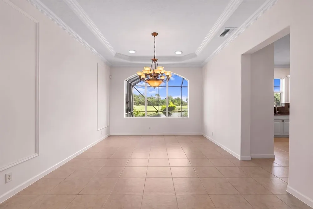 2643 Arbor Lane Royal Palm Beach, FL 33411