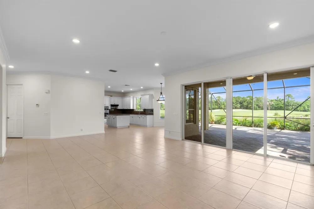 2643 Arbor Lane Royal Palm Beach, FL 33411