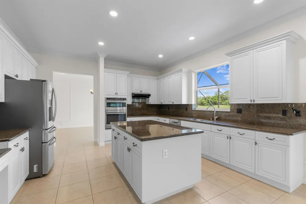 2643 Arbor Lane Royal Palm Beach, FL 33411