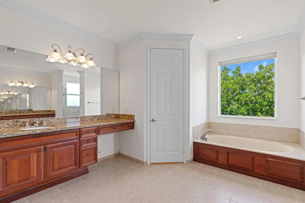 2643 Arbor Lane Royal Palm Beach, FL 33411