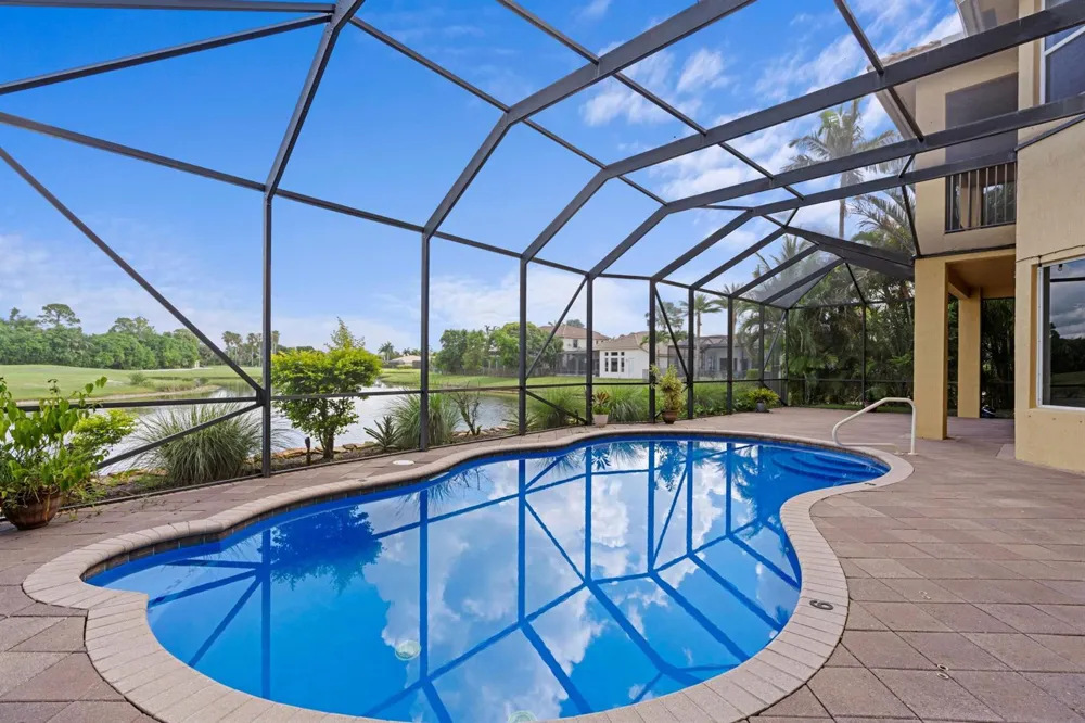 2643 Arbor Lane Royal Palm Beach, FL 33411