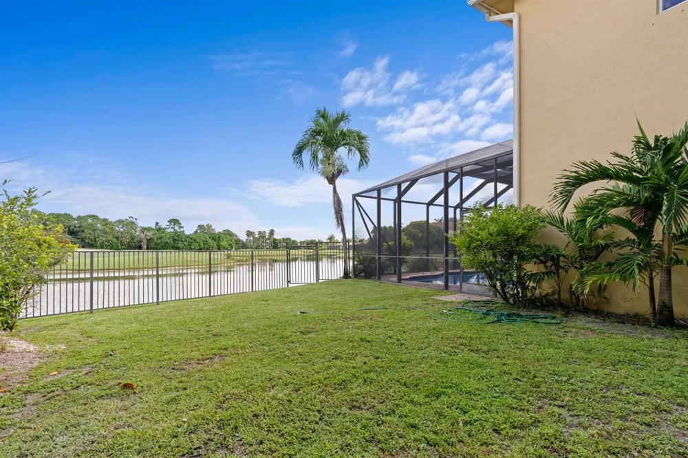 2643 Arbor Lane Royal Palm Beach, FL 33411