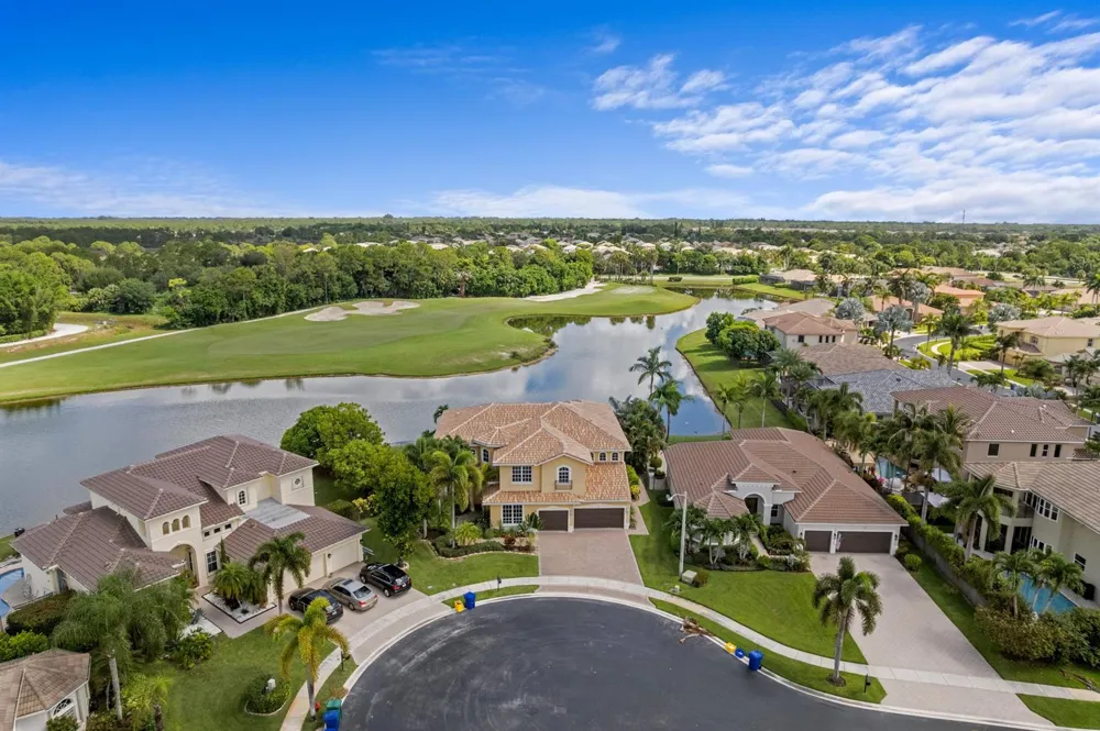 2643 Arbor Lane Royal Palm Beach, FL 33411