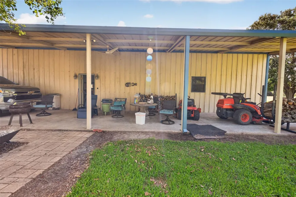 1228 Cook Road Winnie, TX 77665