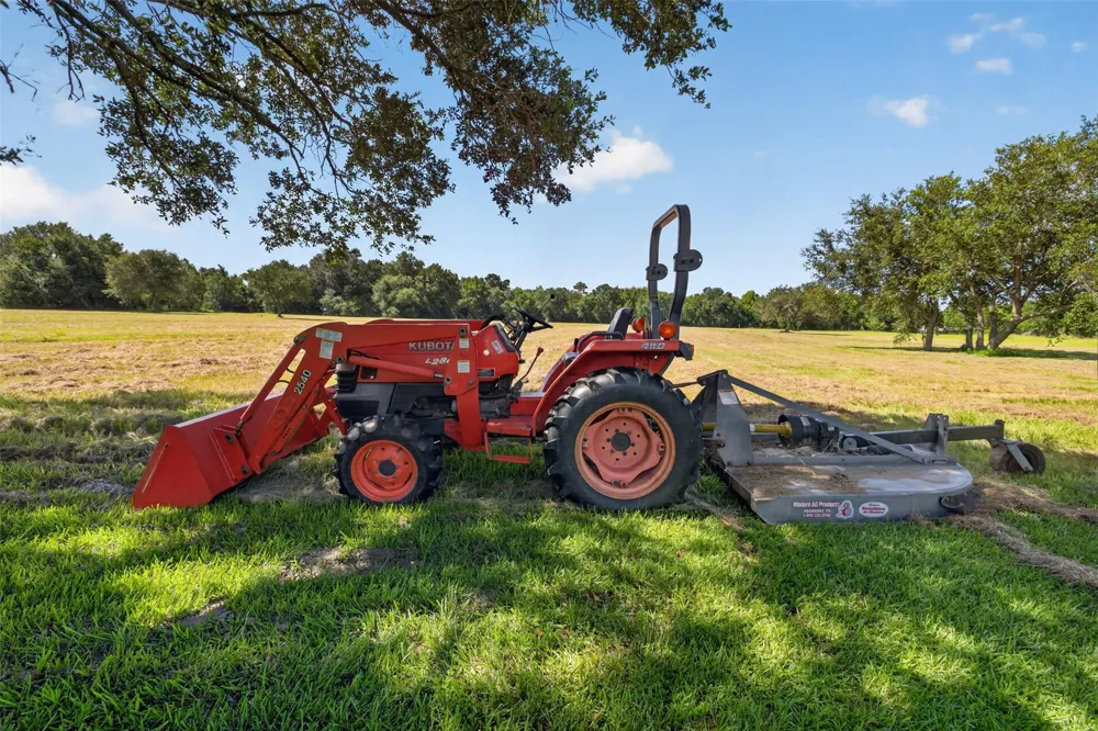 1228 Cook Road Winnie, TX 77665