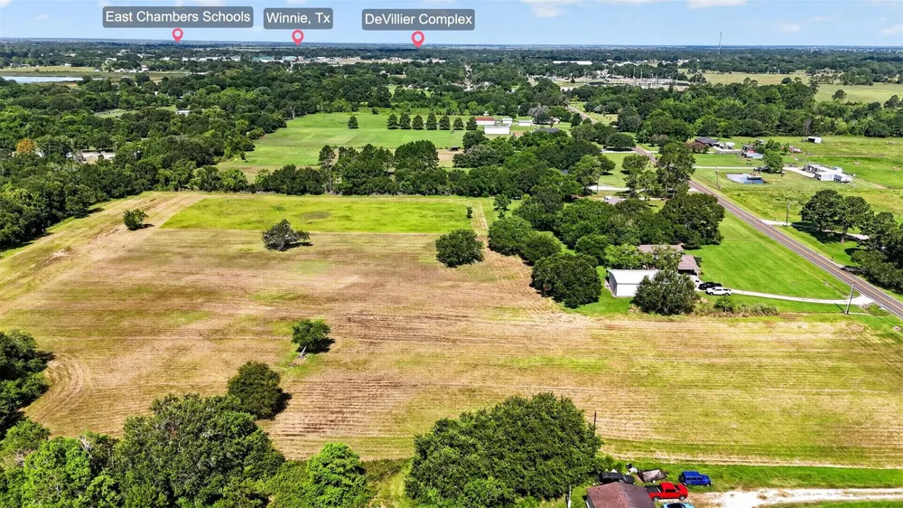 1228 Cook Road Winnie, TX 77665