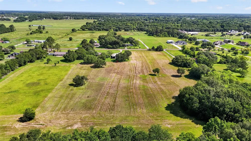 1228 Cook Road Winnie, TX 77665