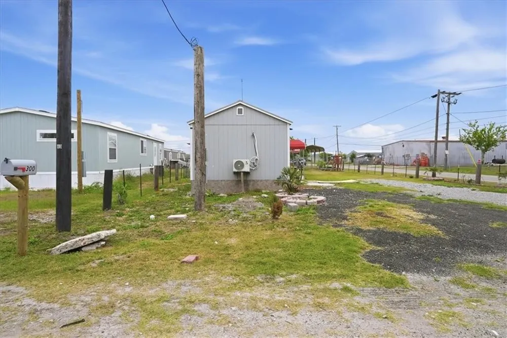 300 Packinghouse Taft, TX 78390