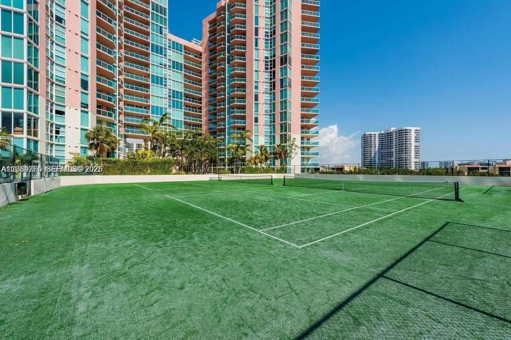 3370 NE 190TH ST #706 Aventura, FL 33180
