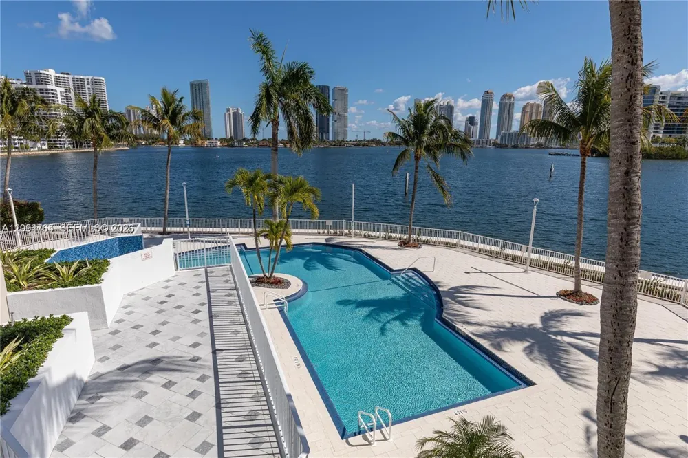 3370 NE 190TH ST #706 Aventura, FL 33180