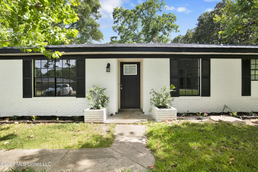 5921 Camp Halls Mill Road Mobile, AL 36619