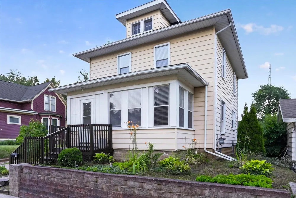 406 Garfield Street Jackson City, MI 49203