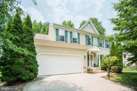106 CONSTITUTION TERRACE
