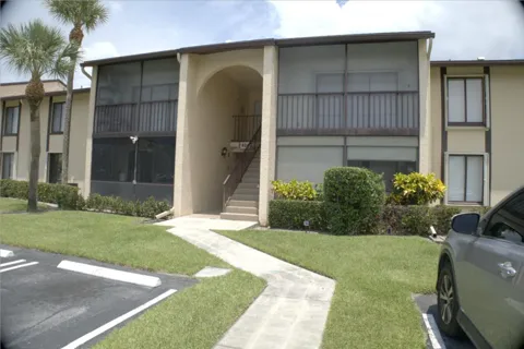 824 Sky Pine Way #C1