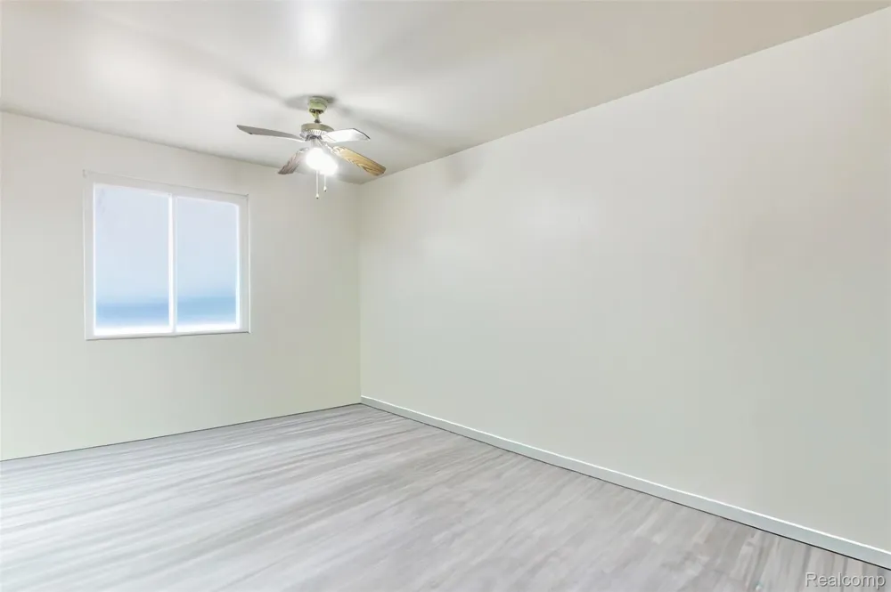 6011 Washington Street Romulus City, MI 48174