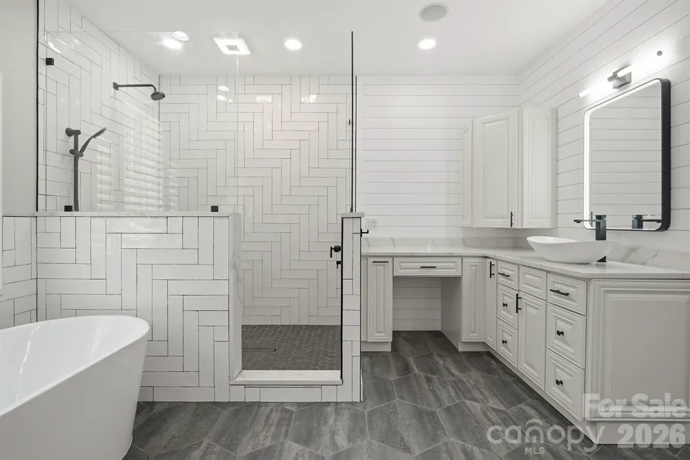 4412 Lake Forest Road Denver, NC 28037