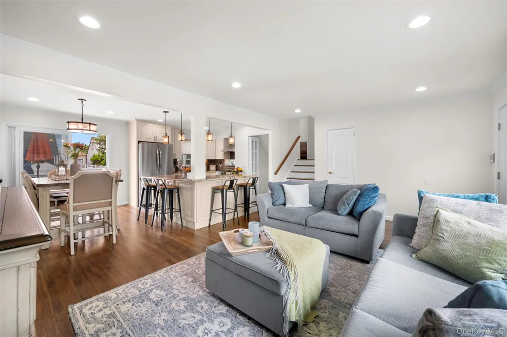 40 Martha Street Freeport, NY 11520