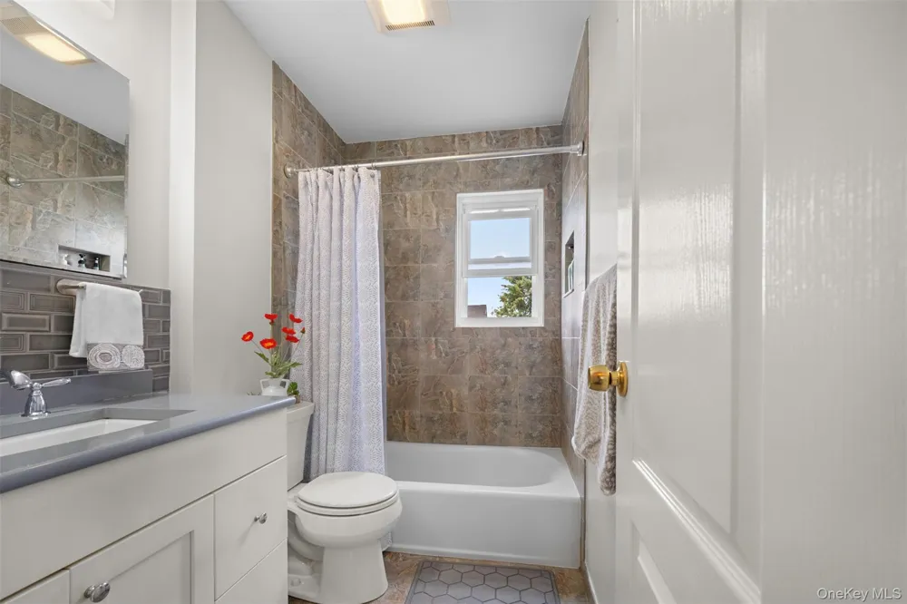 40 Martha Street Freeport, NY 11520