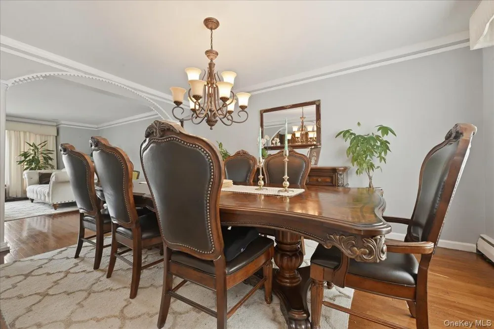 844 Park Lane North Woodmere, NY 11581
