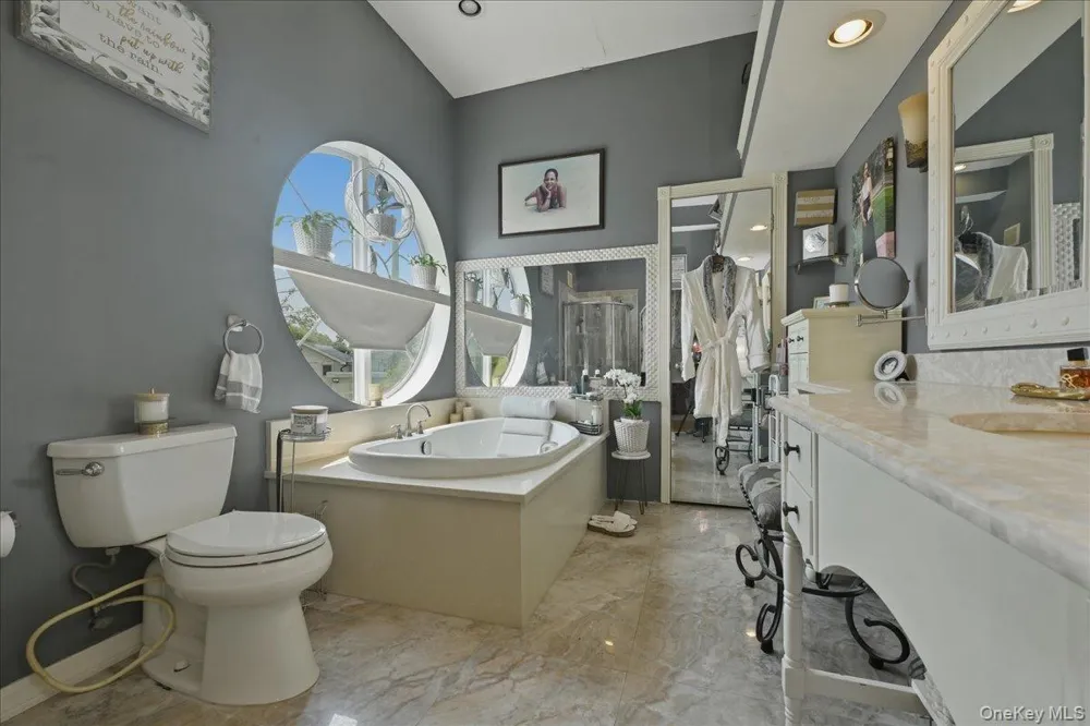 844 Park Lane North Woodmere, NY 11581
